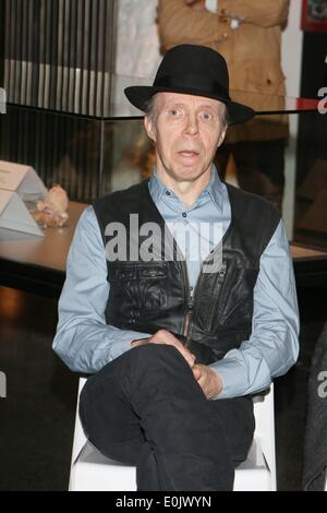 Hamburg, Deutschland. 14. Mai 2014. Dr. Gunther von Hagens auf der Pressekonferenz der "Körperwelten", eine Ausstellung von erhaltenen menschlichen Körpern des Entwicklers deutscher Anatom Gunther von Hagens in Hamburg, Deutschland. Bildnachweis: Dpa picture Alliance/Alamy Live News Stockfoto