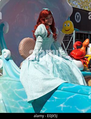 Eine Nahaufnahme von Ariel, aus dem kleine Meerjungfrau Film, Teilnahme an den Stars ' n ' Cars, Parade, Walt Disney Studios Paris. Stockfoto