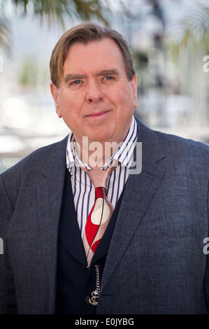 Cannes, Frankreich. 15. Mai 2014. Timothy Spall beim Fototermin für "Mr. Turner", bei der 67. Cannes Film Festival 2014 Palais Du Festival, Cannes, Frankreich Donnerstag, 15 2014 Credit: James McCauley/Alamy Live News Stockfoto