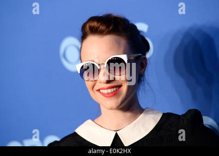 New York City. 14. Mai 2014. Renee Felice Smith besucht die 2014 CBS Upfront Präsentation im Lincoln Center am 14. Mai 2014 in New York City. / Bild Allianz © Dpa/Alamy Live-Nachrichten Stockfoto