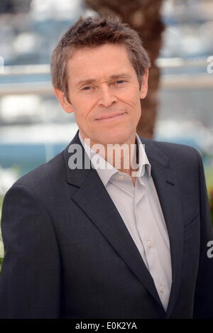 Cannes, Frankreich. 14. Mai 2014. CANNES, Frankreich - 14. Mai: Willem Dafoe besucht die Jury Fototermin auf dem 67. jährlichen Cannes Film Festival am 14. Mai 2014 in Cannes, Frankreich. Bildnachweis: Friedrich Injimbert/ZUMAPRESS.com/Alamy Live-Nachrichten Stockfoto