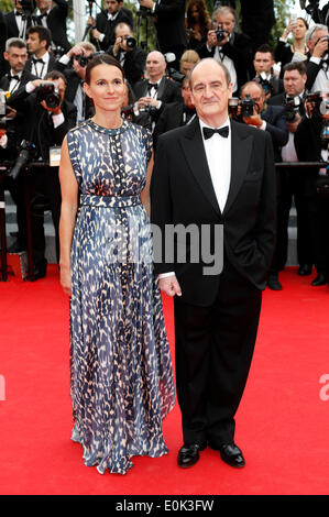Cannes, Frankreich. 14. Mai 2014. Französischer Minister für kulturelle Angelegenheiten Aurelie Filippetti und Pierre Lescure Teilnahme an der "Grace Kelly" Premiere und Eröffnungsfeier bei den 67. Filmfestspielen von Cannes im Mai 14, 2014/Bild Allianz Credit: Dpa picture-Alliance/Alamy Live News Stockfoto