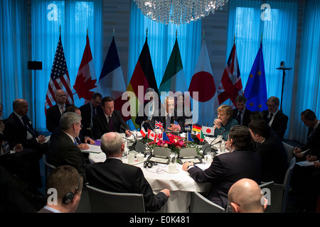 US Präsident Barack Obama hält ein G7-Staats-und Regierungschefs treffen, besprechen Sie die Situation in der Ukraine, in der Ministerpräsident Residenz 24. März 2014 in den Haag, Niederlande. Stockfoto