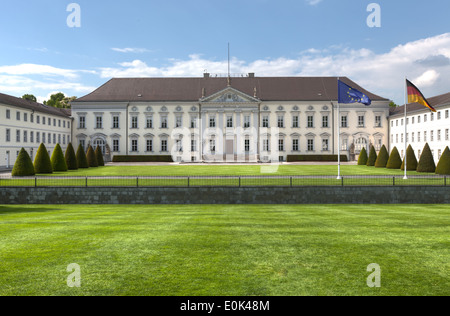 Das Schloss Bellevue, dem Amtssitz des Bundespräsidenten in Berlin. Stockfoto