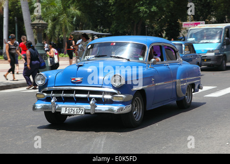 Amerikanische Oldtimer auf Kuba Stockfoto