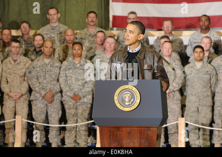 Präsident Obama machte einen überraschenden Besuch wo er allen Mitgliedern für ihre Har Dienst dankte Bagram Airfield, Afghanistan Stockfoto