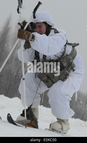 Army Staff Sgt Bruce Henderson, ein Eingeborener von Keystone Heights, Florida, zugeordnet die 1st Squadron (Airborne), 40. Kavallerie-Therapie Stockfoto