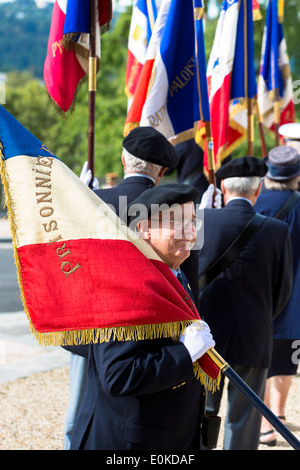 2. Weltkrieg Veteran Teilnahme an der Parade und marschieren in Pau in den Pyrenäen, Frankreich Stockfoto