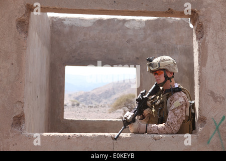 Lance Cpl. Keith Peterson, ein Squad-Leader mit Unternehmen bietet ich, Battalion Landing Team 3/8, 26. Marine Expeditionary Unit Stockfoto