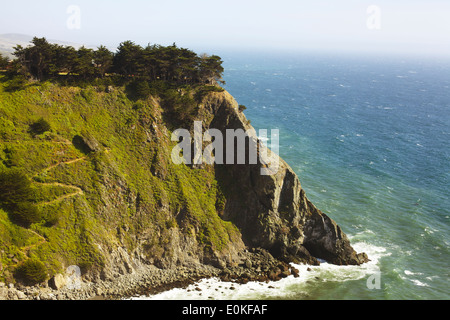 Ein Blick auf die Küste entlang Highway One in Big Sur, Kalifornien. Stockfoto