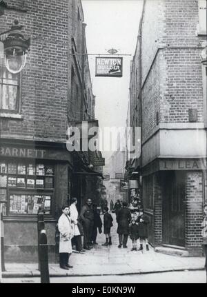 1. Januar 1920 - London In den zwanziger Jahren. Straßenszene in Limehouse, East London. (genaues Datum unbekannt) Ne P Stockfoto