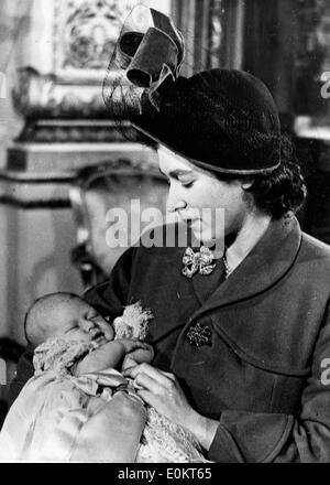 Prinz Charles und seine Mutter Königin Elizabeth II. Stockfoto