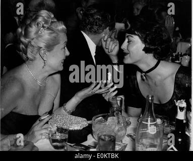 Schauspielerinnen Lana Turner und Ava Gardner auf der Mocambo Stockfoto
