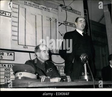 3. März 1950 - hält Herr Stray Pressekonferenz; Herr John Stray, der neue Kriegsminister und Feldmarschall Slim, der C. Stockfoto
