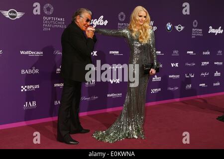 Berlin, Deutschland. 15. Mai 2014. Mode-Designer Roberto Cavalli und Mirja Du Mont kümmern sich um den deutschen Duft Awards 2014 in Berlin, Deutschland. Am 15. Mai 2014. / Allianz Credit Bild: Dpa picture-Alliance/Alamy Live News Stockfoto