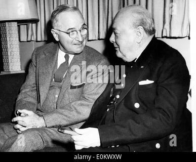 Sir Winston Churchill mit Präsident Truman Stockfoto