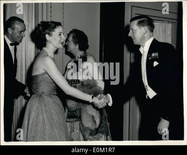 4. April 1953 - Luftfahrt-Jubiläums-Ball im Dorchester Hotel: eine Luftfahrt Jubilee Ball zugunsten der Luft-Liga der Briten Stockfoto