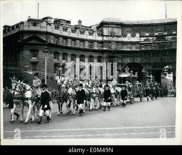 5. Mai 1953 - Generalprobe für die Krönungsprozession. Eine Generalprobe für die Krönungsprozession fand heute Morgen. Über Stockfoto