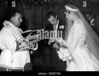 Gianni Agnelli heiratet Marella Caracciolo Stockfoto
