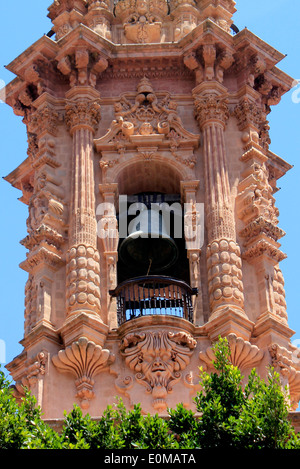 Detail eines barocken Kirchtürme der Kirche von Santa Prisca in Taxco, Guerrero, Mexiko Stockfoto