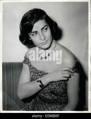 6. Juni 1954 - griechische Schauspielerin in London: Foto zeigt Miss Irene Papas, griechische Schauspielerin, die einen Monat in London verbringen, gestern fotografiert. Stockfoto