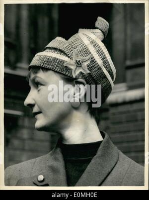 4. April 1955 - Presse-Blick auf die Royal Academy of Arts Ausstellung... Der Besucher mit einem spiralförmigen Hut. Keystone-Fotoshows: Miss Joy Burton Shaw trägt einen spiralförmigen Hut in grau Stroh... sie ist ein Künstler und stammt aus Cannock, Shrepshire - und ist für die Presse-Ansicht heute von der königlichen Akademie-Ausstellung im Burlington House ankommen. Stockfoto