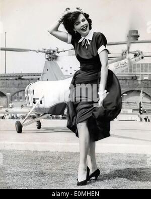 14. Juli 1955 - kommt London, England, Vereinigtes Königreich - ANN MILLER besitzen für die Menge pro sie in South Bank per Hubschrauber... Stockfoto