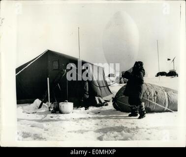 6. Juni 1955 - richtet sowjetischen Russland eine neue Forschungsstation Nordpol. Erbaut auf einer Eisscholle.: eine neue Forschungsstation Eisscholle Stockfoto