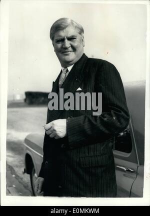 10. Oktober 1955 - weiterhin Labour-Parteitag... Herr Bevan auf Weg zu treffen: Foto zeigt Herr Aneurin Bevan auf Weg nach der heutigen Sitzung des Labour-Parteitag am Margarete heute Morgen. Während seiner Rede heute angegriffen Herr Herbert Morrison die Labour-Mitglieder, die mit Mr Bevan einseitige. Stockfoto