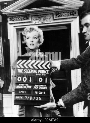 Schauspielerin Marilyn Monroe Dreharbeiten zu "The Sleeping Prince" Stockfoto