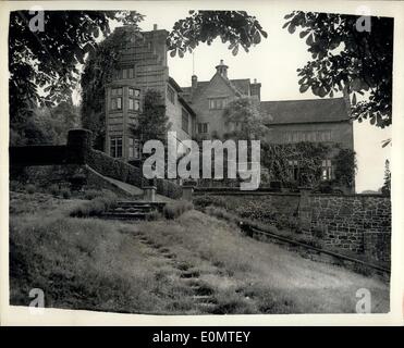 13. Juni 1956 - Chartwell für die Öffentlichkeit zugänglich. Haus von Sir Winston Churchill.: Sir Winston Churchill eröffnet heute die Gärten von Stockfoto