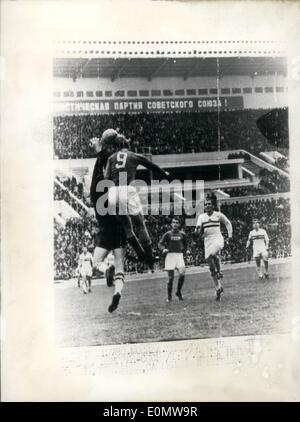 Sept. 09, 1956 - ungarischen Fußball-Nationalmannschaft gewinnt in Moskau. Fußball-Nationalmannschaft Ungarns ist es gelungen, mit einem unerwarteten 1:0-Punktestand Stockfoto