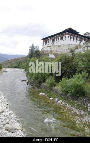 Ein Blick auf Rinpung Dzong, Drukpa Kagyu Buddhist Monastery, Paro, Bhutan Stockfoto