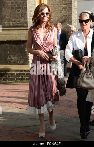 London, UK. 16. Mai 2014. Gäste, die Hochzeit von Poppy Delevingne und James Cook bei St. Pauls Kirche Knightsbridge London abreisen. Foto: siehe Li/Alamy Live News Stockfoto