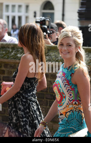 London, UK. 16. Mai 2014. Gäste besucht Poppy Delevingne und James Cook Hochzeit in St. Pauls Kirche Knightsbridge in London. Foto: siehe Li/Alamy Live News Stockfoto