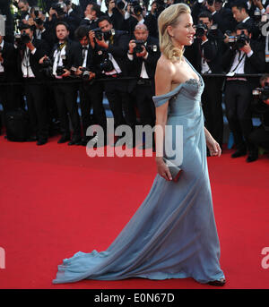 Cannes, Frankreich. 16. Mai 2014. Britisch-australische Schauspielerin Naomi Watts kommt für die Premiere von "How to Train Your Dragon 2" bei den 67. Filmfestspielen in Cannes, Frankreich, 16. Mai 2014. Bildnachweis: Chen Xiaowei/Xinhua/Alamy Live-Nachrichten Stockfoto