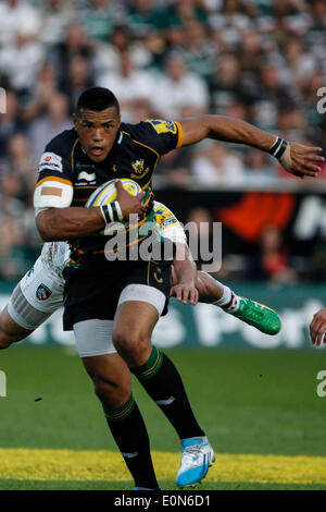 Northampton, UK. 16. Mai 2014. Luther BURRELL von Northampton Saints am ball bei der Aviva Premiership Play Off Spiel zwischen Northampton Saints und Leicester Tigers in Franklins Gardens. Bildnachweis: Aktion Plus Sport/Alamy Live-Nachrichten Stockfoto