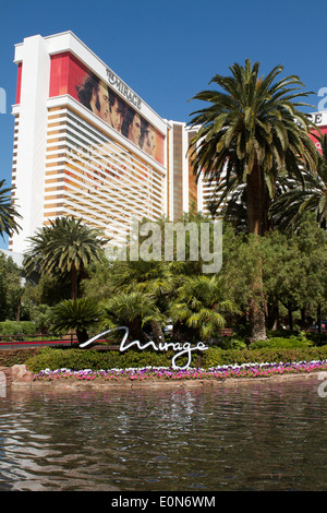 Der Mirage Hotel Werbung Cirque du Soleil, Durchführung der Beatles Love im Hotel von Las Vegas Boulevard (Strip) Stockfoto