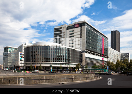 Hotel Concorde Montparnasse, Place de Katalognerundfahrt, Montparnasse, Paris, Frankreich Stockfoto