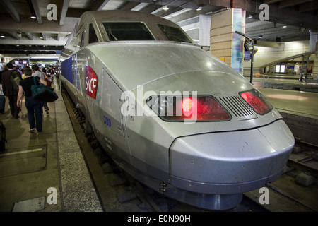 TGV Réseau Im Bahnhof Montparnasse, Paris, Frankreich - TGV Réseau im Bahnhof Montparnasse, Paris, Frankreich Stockfoto