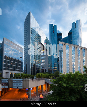 Hochhaeuser Im La Defense, Paris, Frankreich - Hochhäuser in La Défense, Paris, Frankreich Stockfoto