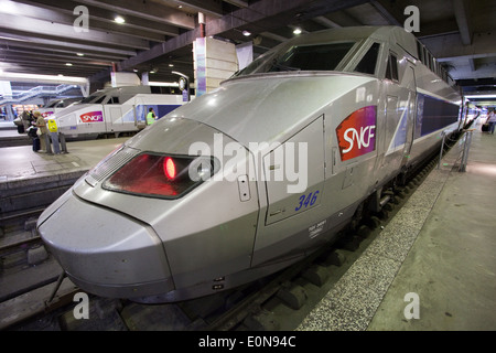 TGV Réseau Im Bahnhof Montparnasse, Paris, Frankreich - TGV Réseau im Bahnhof Montparnasse, Paris, Frankreich Stockfoto