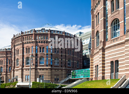 Wohnhausanlage Im Gasometer, Wien, Österreich - Gasometer, Wien, Österreich Stockfoto