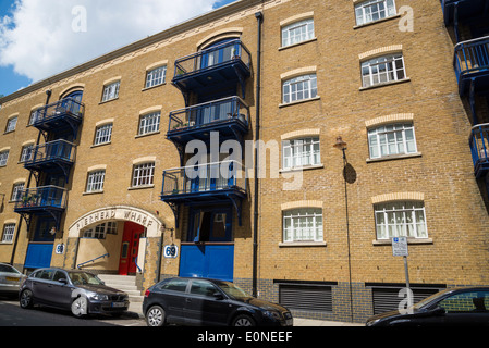 Wapping Hautpstraße, Pierhead wharf Umbau Wohnungen, Tower Hamlets, London, UK Stockfoto