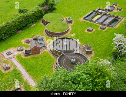 Wasser-Kläranlagen unter Pontcysyllte Aquädukt, Trevor, Nordwales Stockfoto