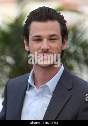 Cannes, Frankreich. 17. Mai 2014. Cannes, Frankreich. 17. Mai 2014. Schauspieler Gaspard Ulliel besucht die Photocall "Saint-Laurent" während der 67. Internationalen Filmfestspiele von Cannes am Palais des Festivals in Cannes, Frankreich, am 17. Mai 2014. Foto: Hubert Boesl © Dpa picture-Alliance/Alamy Live News Bildnachweis: Dpa picture-Alliance/Alamy Live News Stockfoto