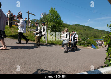 Brockweir Dorf Forest of Dean. 17. Mai 2014.  Konstituierenden Wye Valley River Festival Brockweir alte Werft-Tag. Bildnachweis: David Broadbent/Alamy Live-Nachrichten Stockfoto