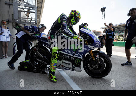 Le Mans, Frankreich. 17. Mai 2014. Valentino Rossi (Movistar Yamaha Team) bei den Qualifyings am Bugatti Circuit in Le Stockfoto