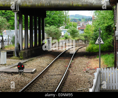 Den steilen Hang von Exeter Zentrale nach Exeter St. David's Railway Station, Devon, England, UK Stockfoto