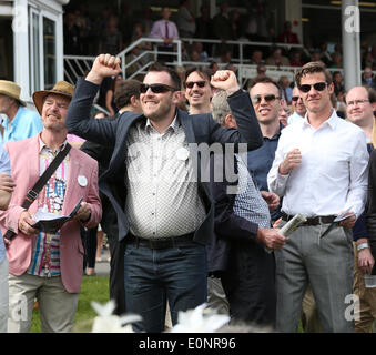 Newbury, Großbritannien. 17. Mai 2014. Massenszenen JLT Lockinge Stakes tagsüber 2014 aus Newbury. Bildnachweis: Aktion Plus Sport/Alamy Live-Nachrichten Stockfoto